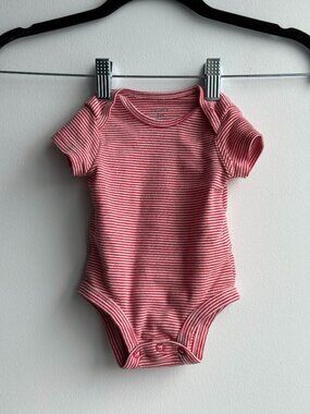 Carter's Baby New Born Red White Striped Shortsleeve Onesie 3Months 3M